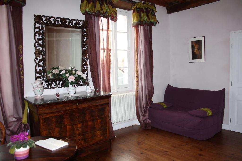 La Maison D'Anais Vic-en-Bigorre Номер фото